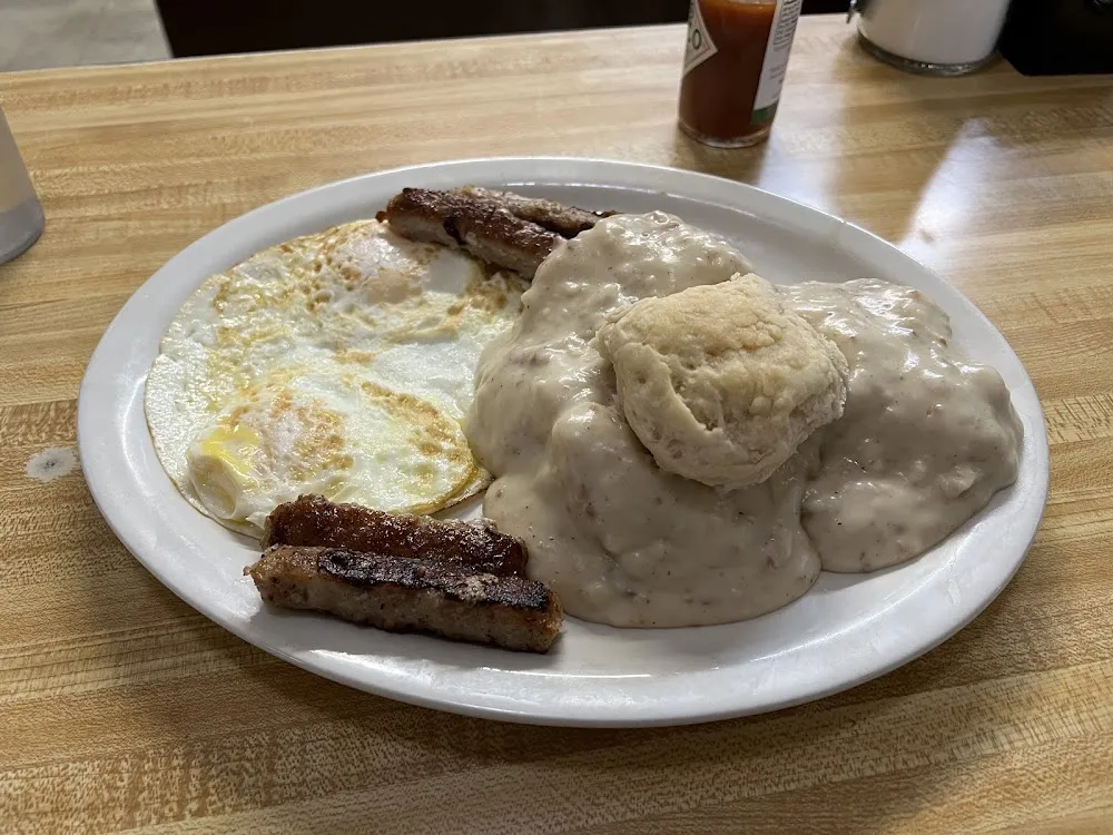 Biscuits & Gravy Country Breakfast