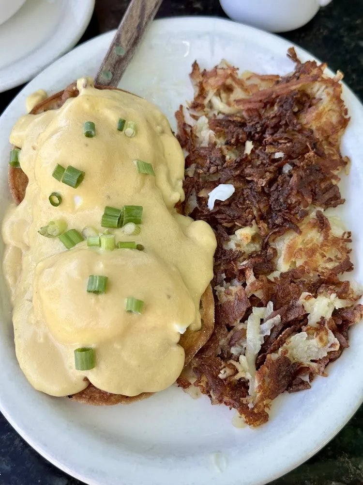 Eggs Benedict Hashbrowns